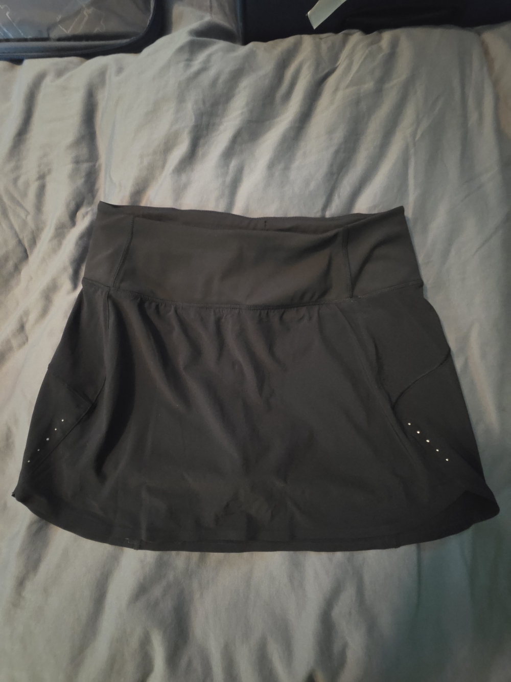Athleta Black Run With It 14" Skort